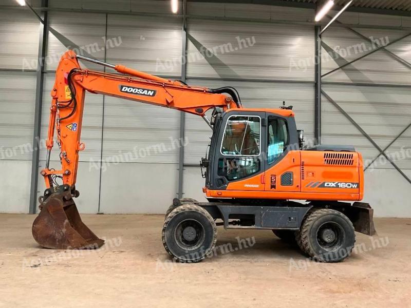 Doosan DX140W / 2012 / 12 800 hodín / Nájom od 20 %