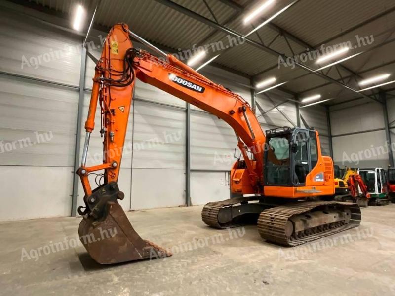 Doosan DX235 LCR / 2013 / 9050 ore / Leasing de la 20%