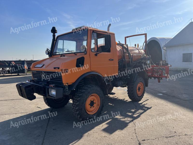 Razpršilnik Mercedes Unimog 424