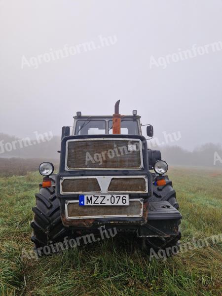 T150 Rába mit Motor, 26-Zoll-Räder, in gutem Zustand, Traktor zu verkaufen