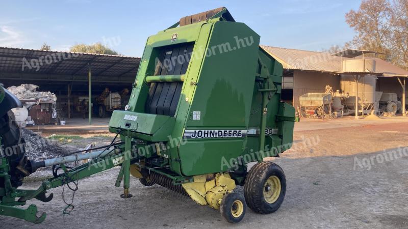 Lis na kulaté balíky John Deere 590, s vázacími oky