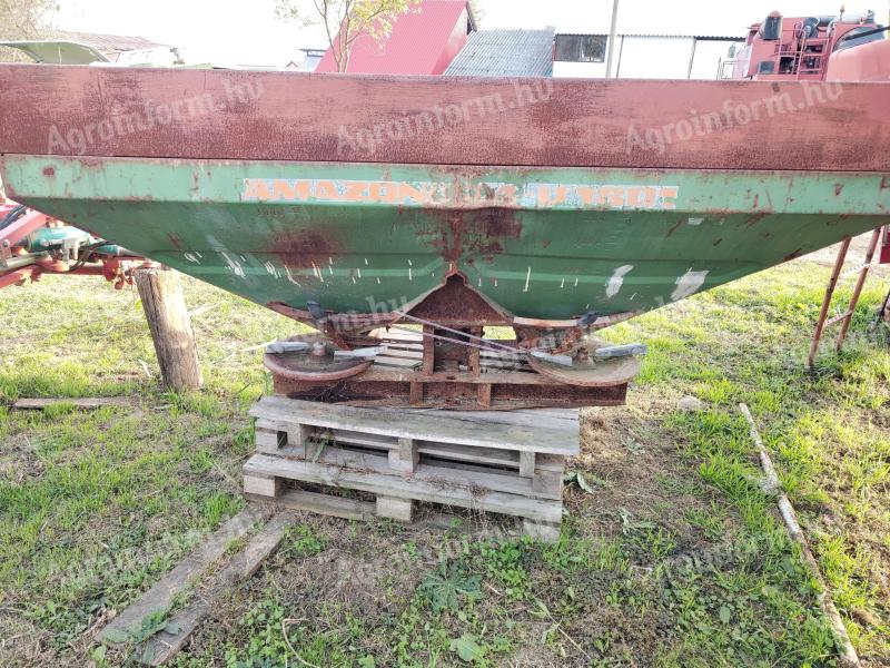 Amazone fertilizer spreader