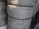 295/30R20 Conti TS860, k dispozici je také přední: 265/35R20 zimní pneumatika.