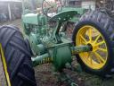 Vintage traktor: John Deere A