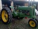 Vintage traktor: John Deere A