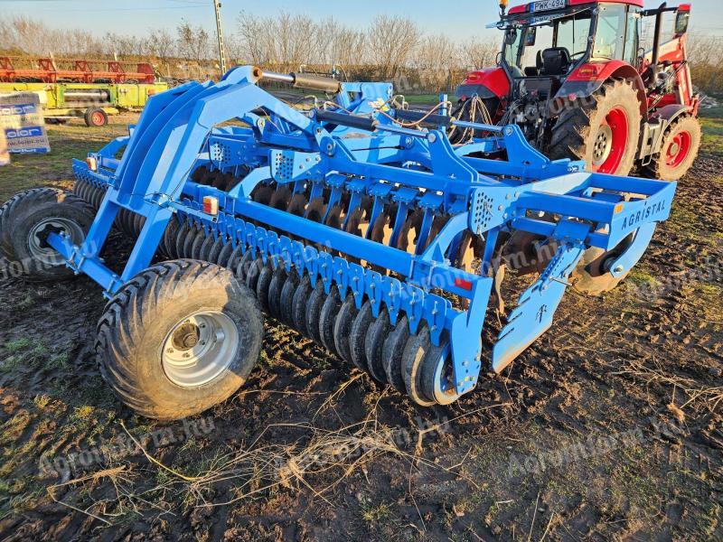 AGRISTAL BTH 50 Aufsattel 5 m Kurzscheibe mit Gummiwalze zu verkaufen