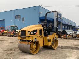 Caterpillar CB22B tandem vibrohenger