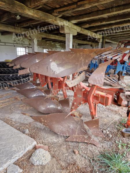 Kuhn switched to rotating plough