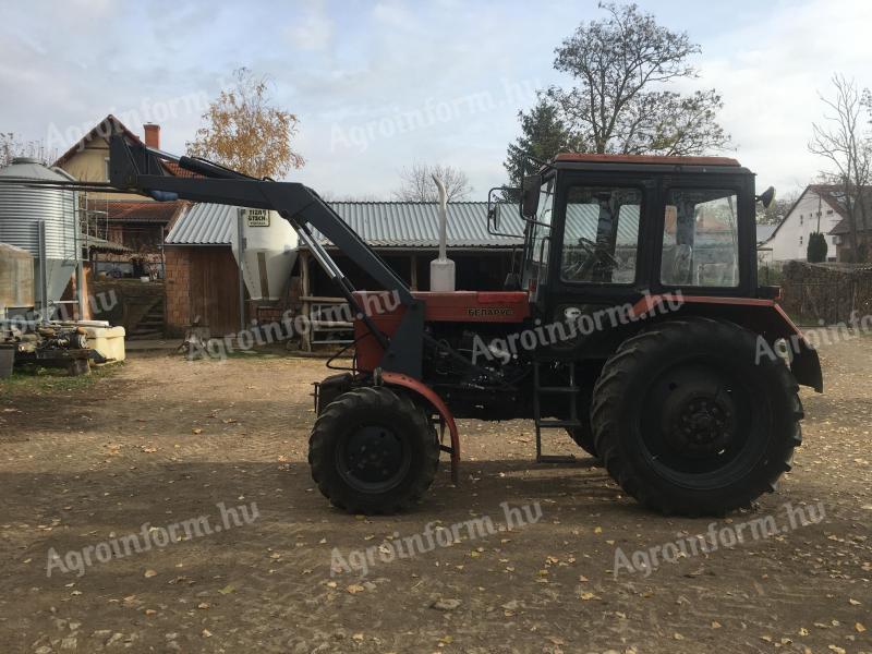 MTZ 82.1 cu încărcător frontal