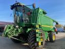 Kombajn John Deere W660 z adapterji