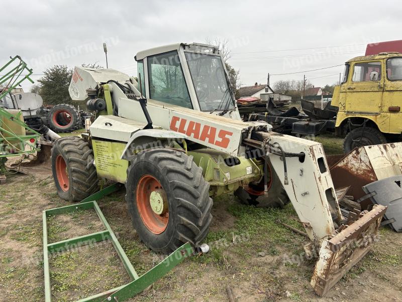 2 pcs Claas Ranger 960 telescopic handlers in one piece or for dismantling, spare parts