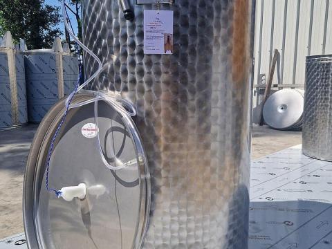 1.000 liter úszófedeles rozsdamentes acél (inox) bor tárolótartály