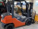 Toyota 2.5 t diesel forklift (2.5 t - 4.3 m)