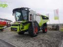 Kombajn Claas Lexion 6700 s adaptérem na obilí