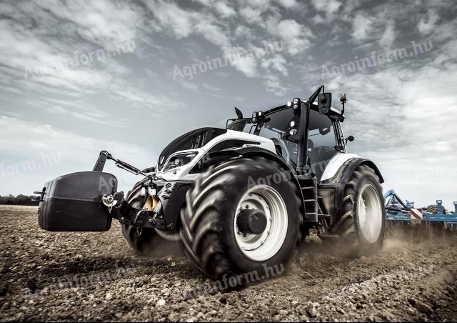 Ciągnik Valtra T235A