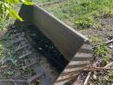 Earth spoon for front loader