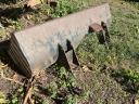 Earth spoon for front loader