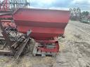 Kuhn Fertilizer spreader