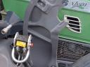 Fendt front loader bracket, cargo