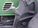 Fendt front loader bracket, cargo