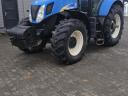 New Holland T7040