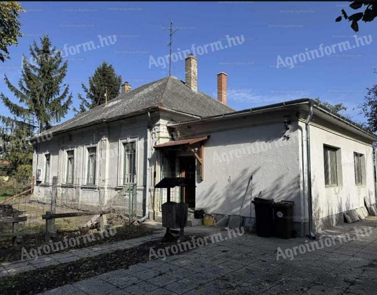 Zu verkaufen, 15 km von Győr entfernt, in Bőny, ein 160 m² großes Einfamilienhaus im Umbau