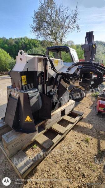 Simex T450 asphalt milling machine, slot milling machine, concrete milling machine Bobcat