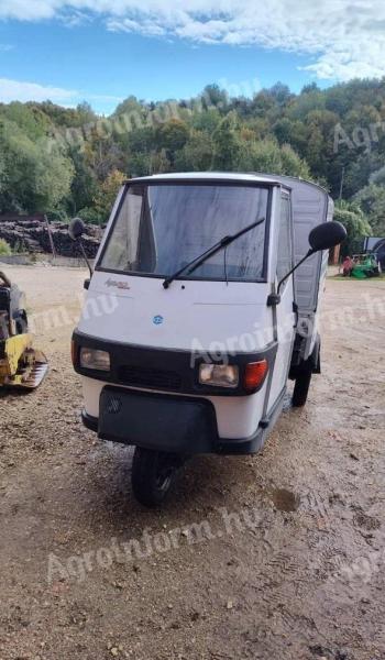 Piaggio Ape zapakiran, u originalnom stanju