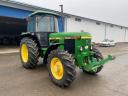 John Deere 3140