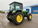 John Deere 3140