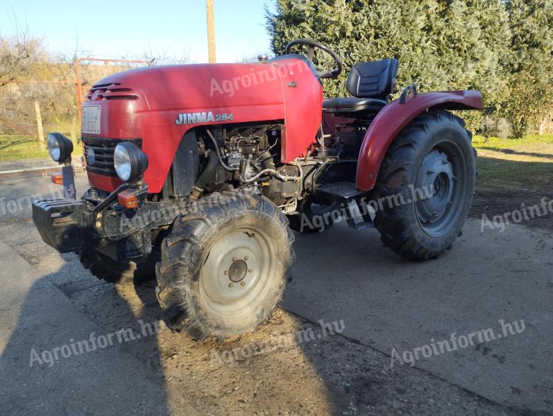 Tractor mic Jinma 254