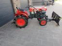 Mali traktor Kubota B7000