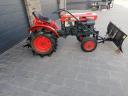 Mali traktor Kubota B7000