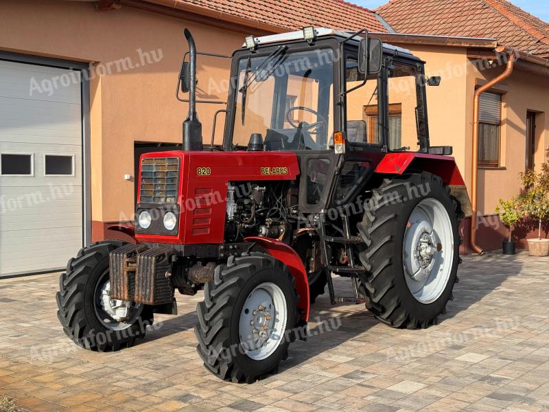 Běloruský traktor MTZ 820