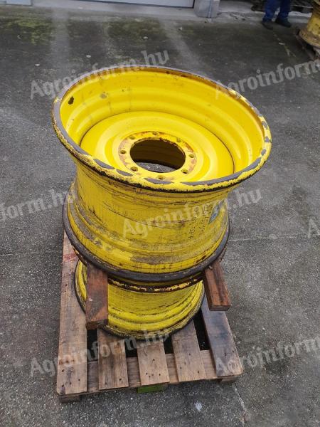 John Deere rim (AL167623) size: 18x28