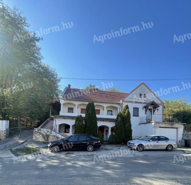 Csertőn village guest house for sale