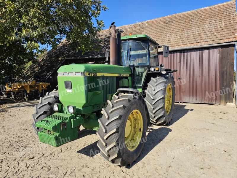 John Deere 4755