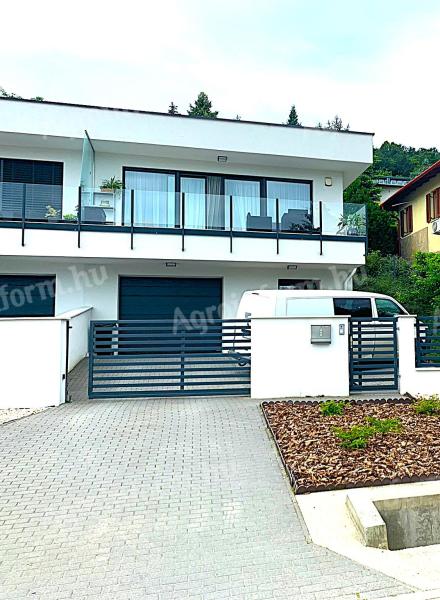 New (2018) 2 storey luxury property for sale in Solymar with panoramic view