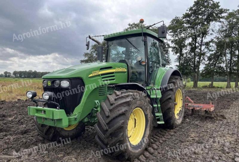 As dori sa cumpar tractoare John Deere seria 20: 6120, 6220, 6320, 6420, 6620, 6820, 6920, 7720, 7820