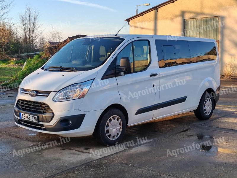 FORD TRANSIT CUSTOM 9 seater