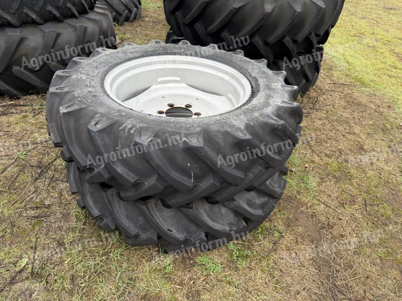 13, 6x28 complete tractor wheel pair John Deere, Claas, New Holland etc.