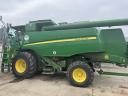 John Deere W650