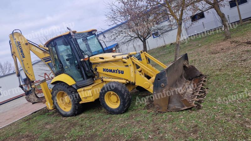 Komatsu WB93R rypadlonakladač Komatsu WB93R