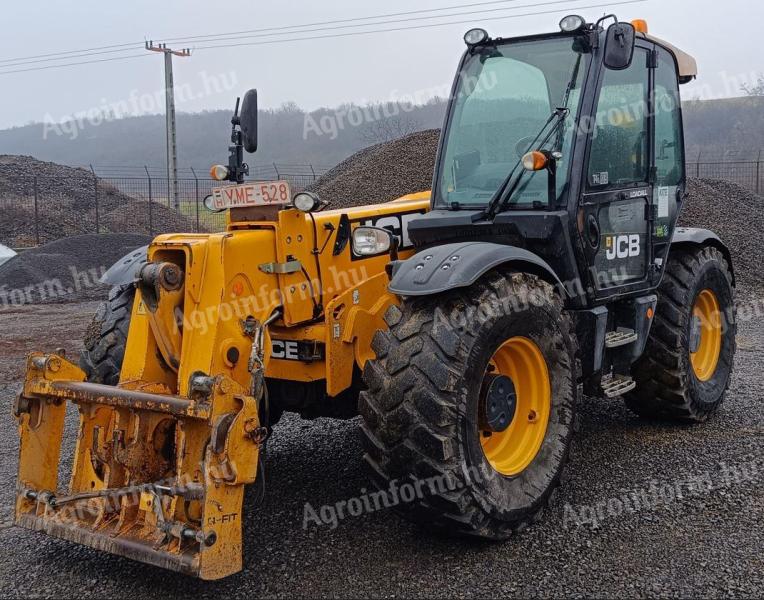 Ładowarka teleskopowa JCB 550-80 Agri Plus