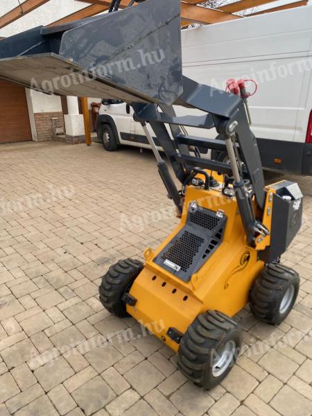 Neuer Frontlader mit Briggs-Motor zu verkaufen