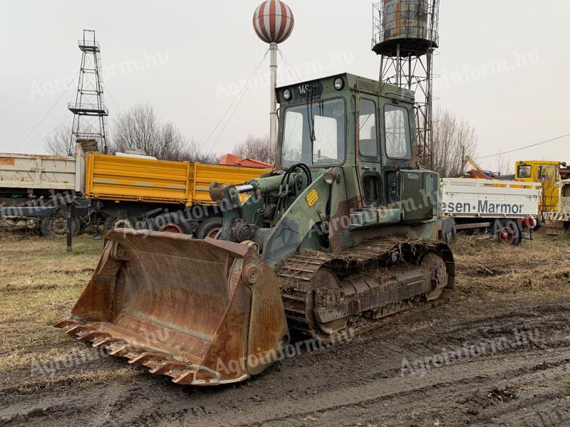 Pásový vojenský nakladač Liebherr LR621B