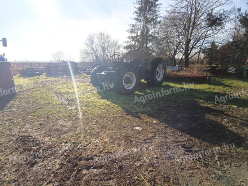 For sale burnt out New Holland T7040 spare part