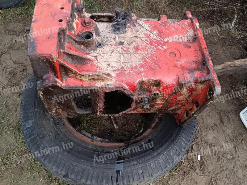 MTZ 82 piese tractor, cauciuc, motor, transmisie, cabina