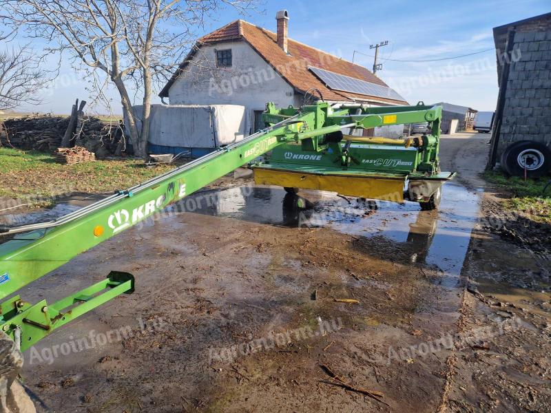 Krone3210CV vontatott kasza