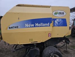 Eladó New Holland BR740A bálázó